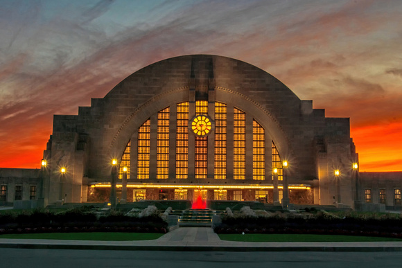 Museum Center, Cinci @ Sunset - Joe Chunko